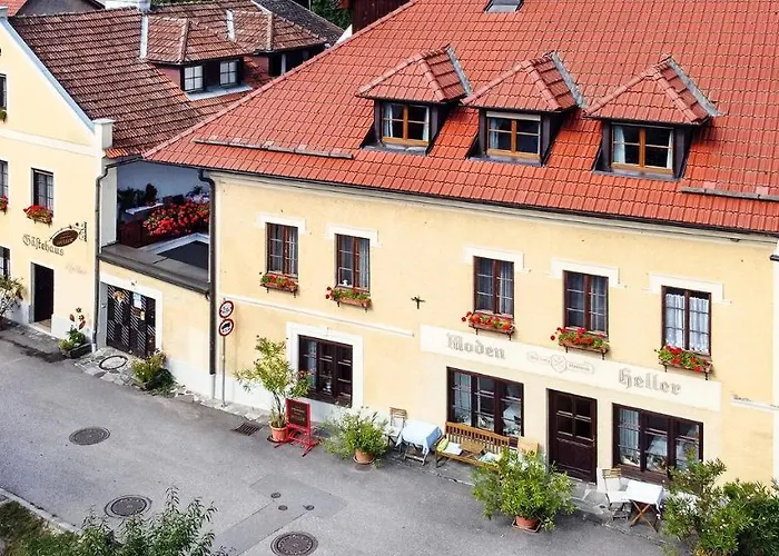 Gaestehaus Heller Gasthuis 3*